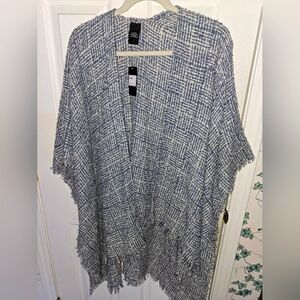 NWT- BLUE/IVORY RUANA
